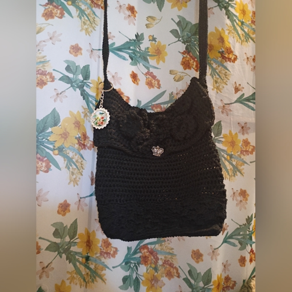 Boho Chic Vintage 90's Handmade Black Crochet Floral Crossbody Purse W/ Charm